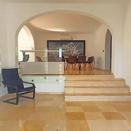 Villa Luxury 7 Bedroom Heated Pool Hot Tub 5 Mins From The Sleeps 16 Benalmádena